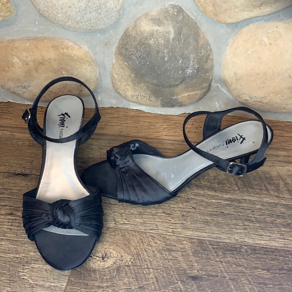 Black dress sandals